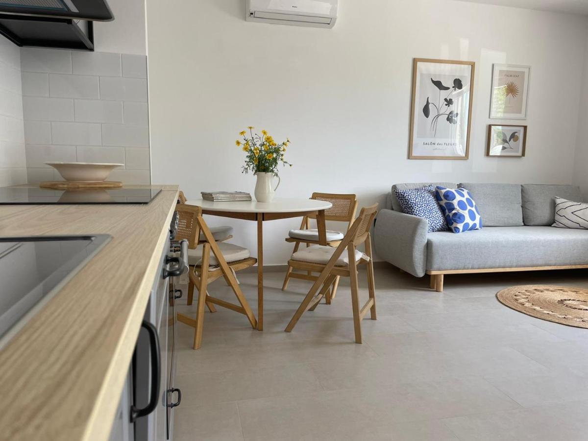Apartment Sur La Plage Podstrana Exterior foto
