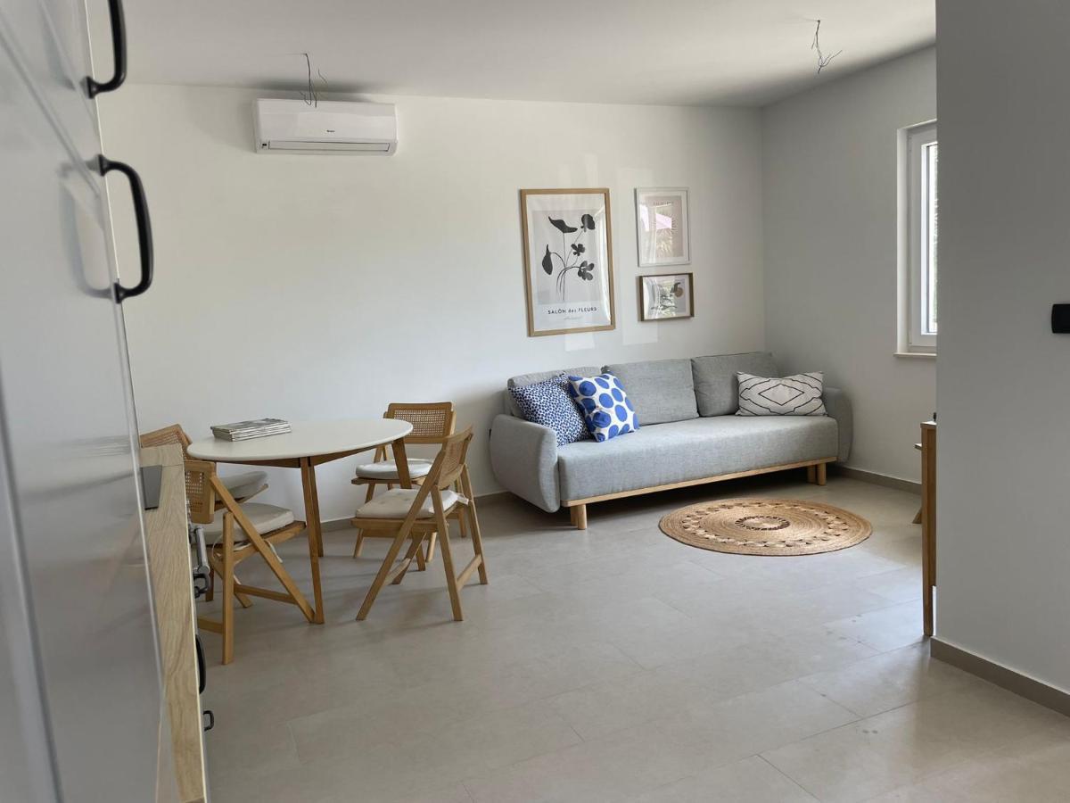 Apartment Sur La Plage Podstrana Exterior foto