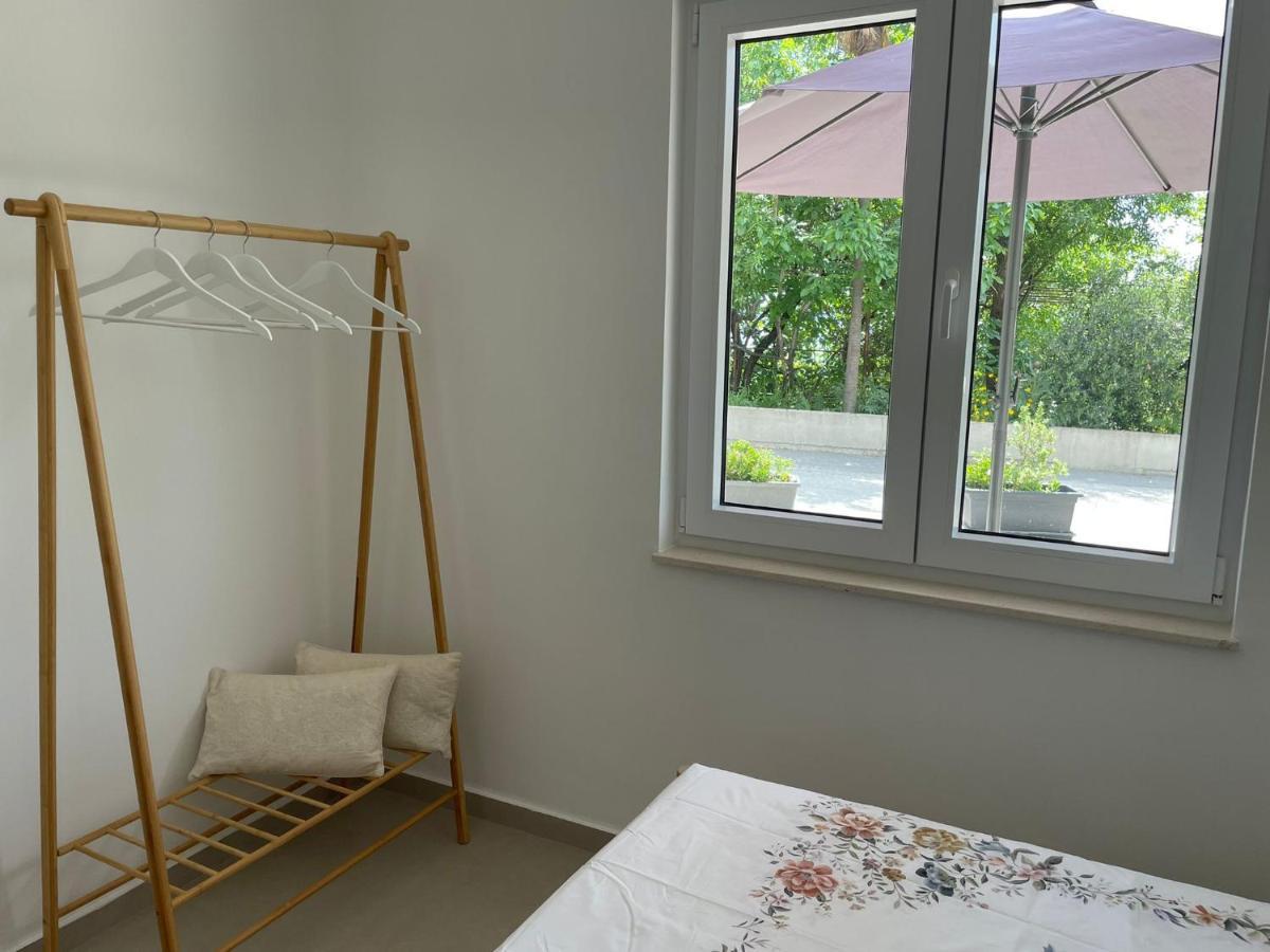 Apartment Sur La Plage Podstrana Exterior foto
